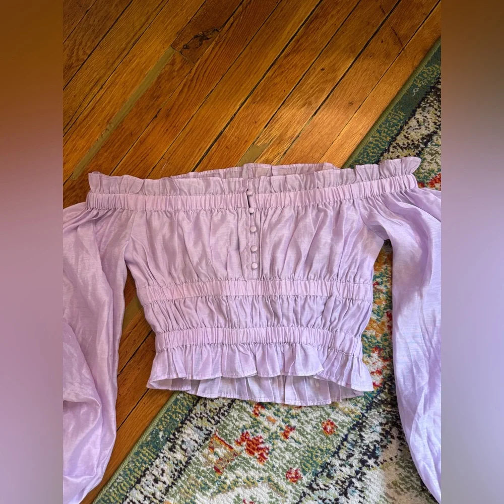 Lavender Off-Shoulder Crop Top - Picture 5 of 8